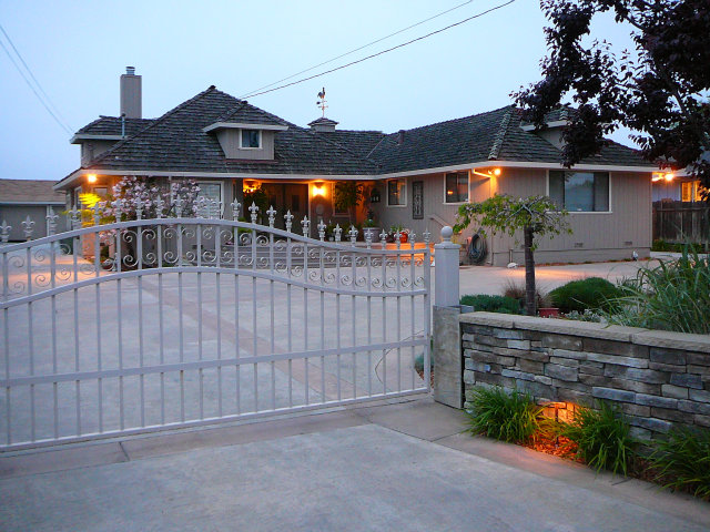 220 Calabasas Road Watsonville, CA 95076 - Photo 1 of 25 Gallery Image 1