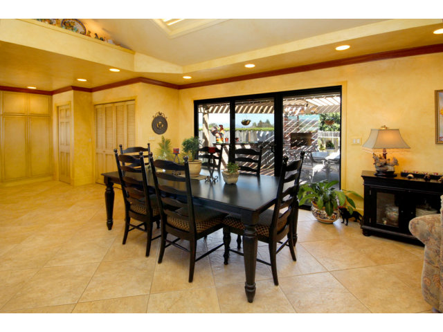 220 Calabasas Road Watsonville, CA 95076 - Photo 11 of 25 Gallery Image 11