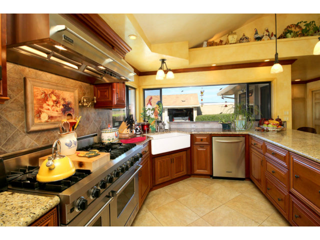 220 Calabasas Road Watsonville, CA 95076 - Photo 9 of 25 Gallery Image 9