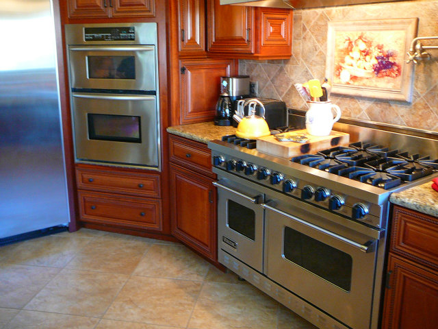 220 Calabasas Road Watsonville, CA 95076 - Photo 10 of 25 Gallery Image 10