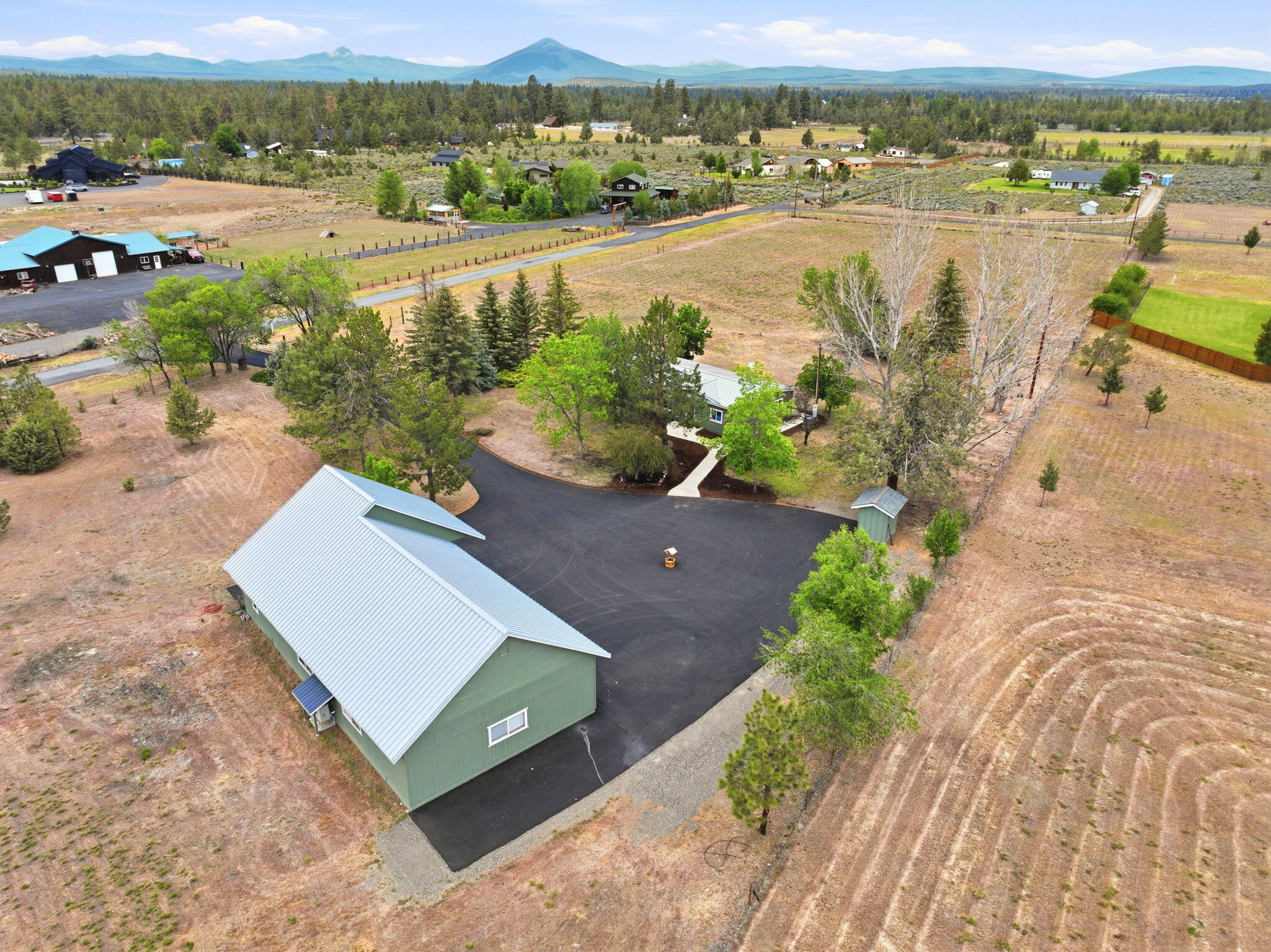 67292 Rabbit Brush Way Bend, OR 97703 - Photo 39 of 54