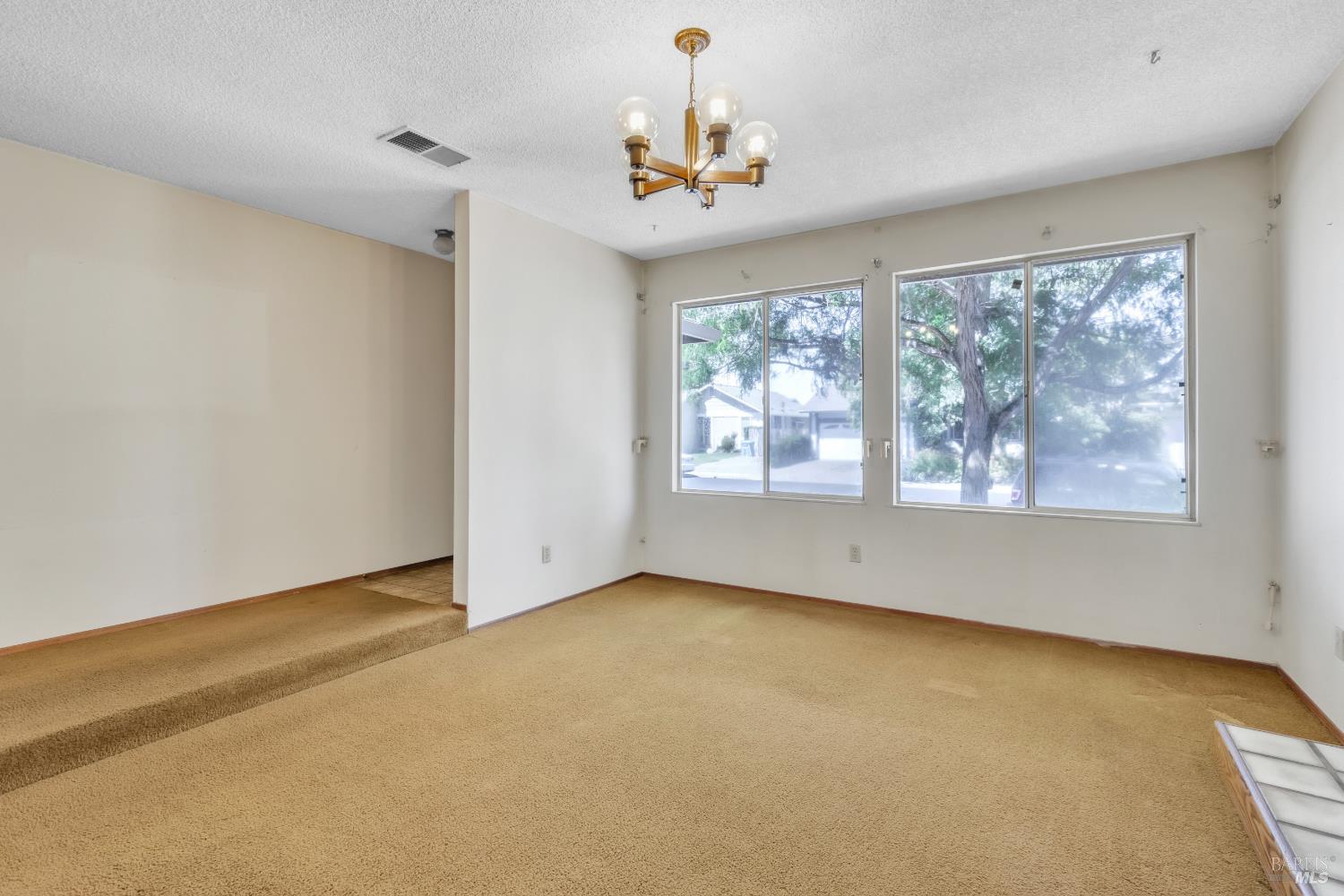 7126 Carillon Court Rohnert Park, CA 94928 - Photo 4 of 29