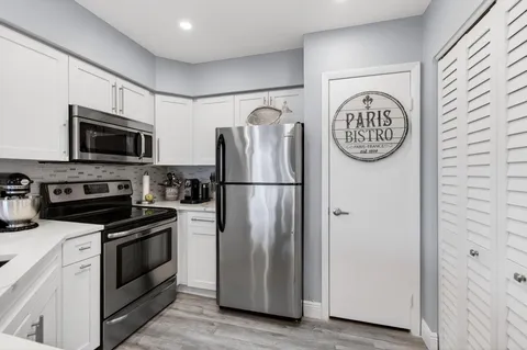 $257,500 | 815 West Boynton Beach Boulevard, Unit 6201, Boynton Beach, FL 33426