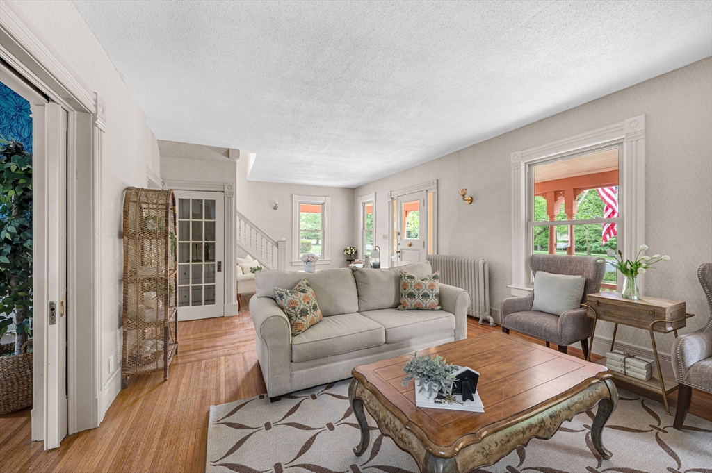 238 Sumner Avenue Springfield, MA 01108 - Photo 6 of 42