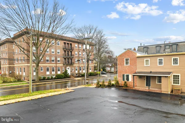 $6,250 | 300 Kings Highway East, Unit C, Haddonfield, NJ 08033