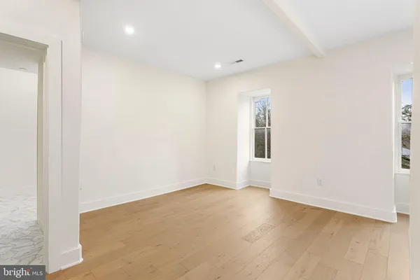 $6,250 | 300 Kings Highway East, Unit C, Haddonfield, NJ 08033