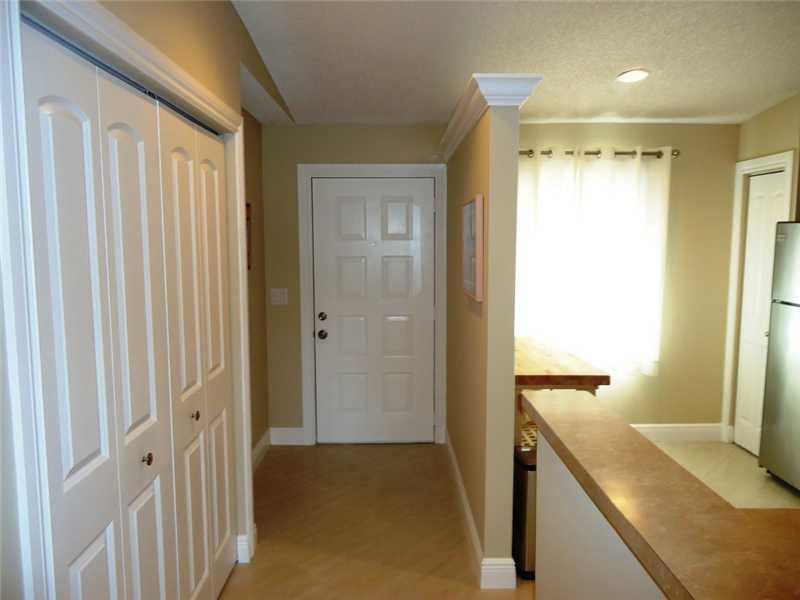 18552 Hidden Way, Unit D Boca Raton, FL 33496 - Photo 3 of 35 Kitchen