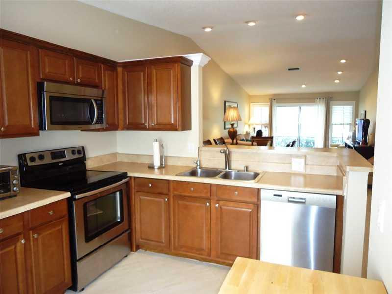 18552 Hidden Way, Unit D Boca Raton, FL 33496 - Photo 8 of 35 Kitchen