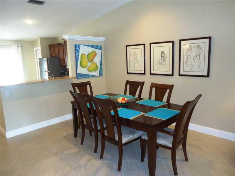 18552 Hidden Way, Unit D Boca Raton, FL 33496 - Photo 9 of 35 Dining Room