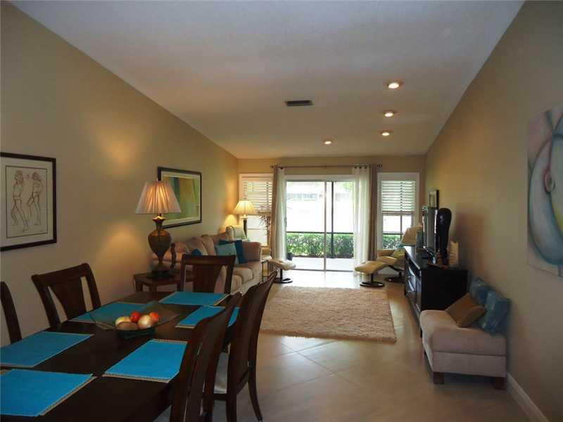 18552 Hidden Way, Unit D Boca Raton, FL 33496 - Photo 10 of 35 Living Room
