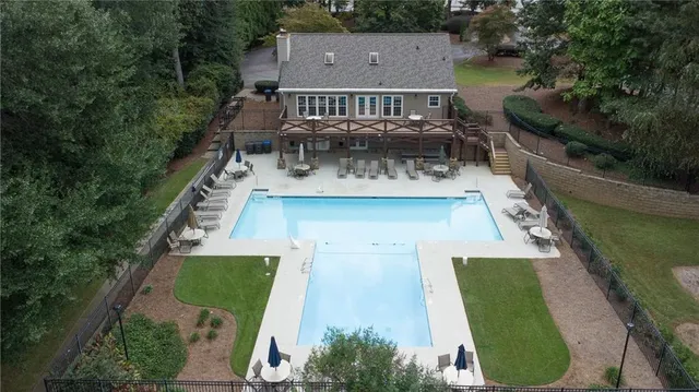 $725,000 | 2000 Trotters Ridge Way, Roswell, GA 30075