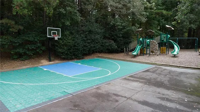 $725,000 | 2000 Trotters Ridge Way, Roswell, GA 30075