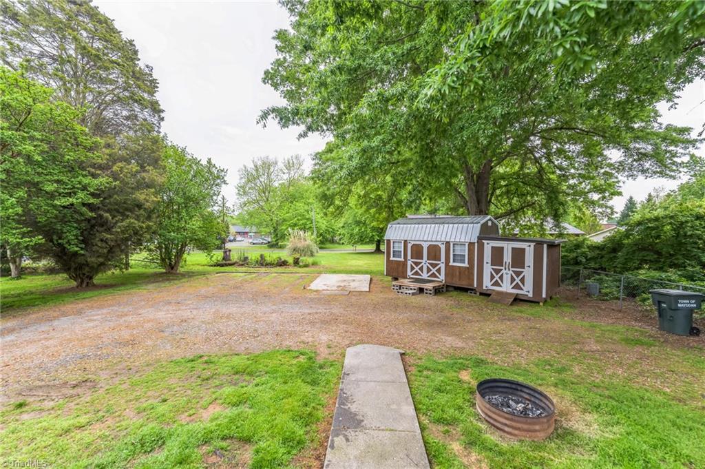 103 Turner Road Mayodan, NC 27027 - Photo 4 of 19 Gallery Image 4