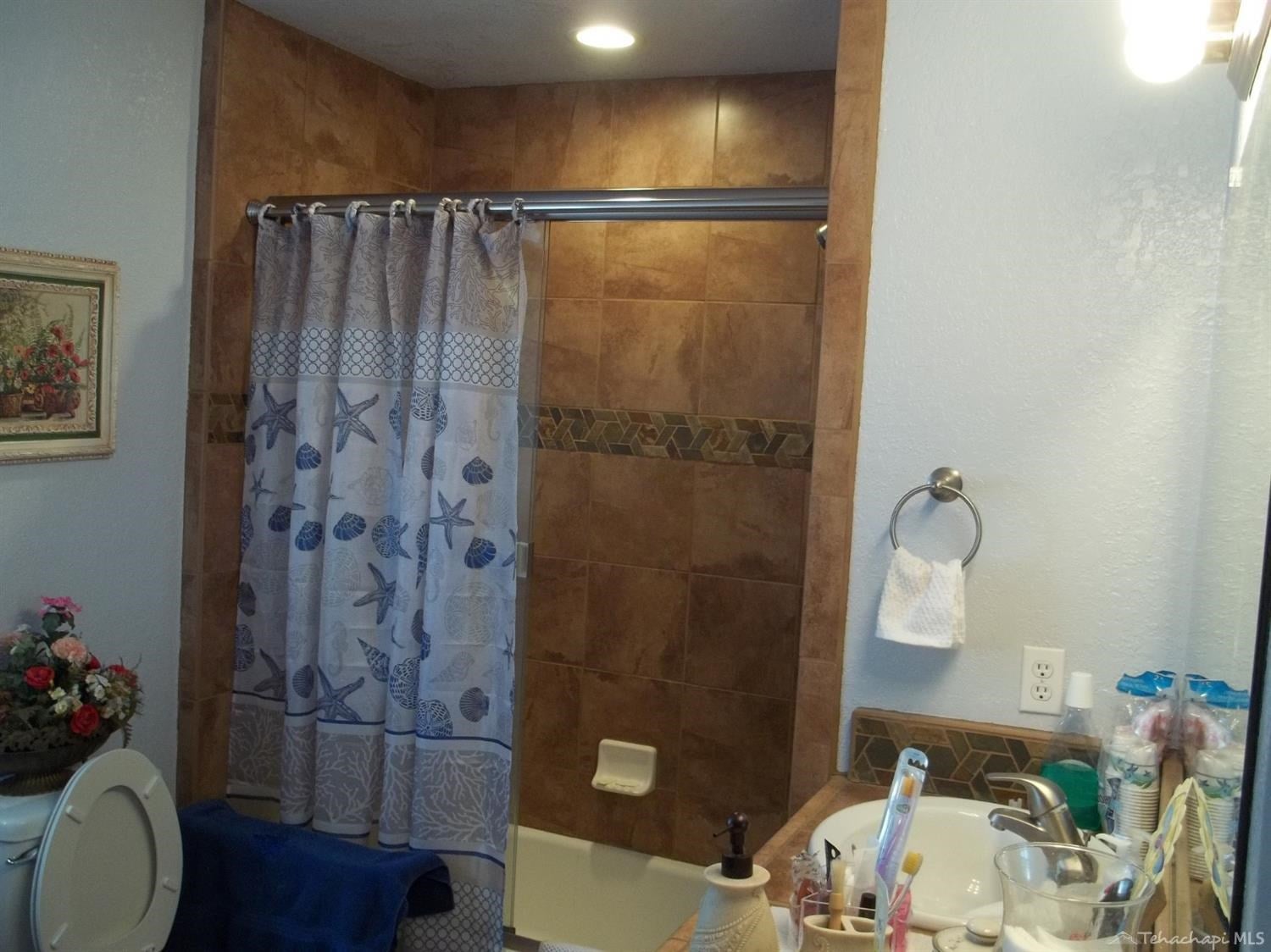 20554 Highline Road Tehachapi, CA 93561 - Photo 19 of 34 Gallery Image 19