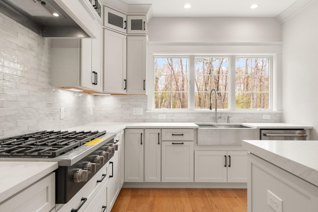 16 R Eldor Drive Walpole, MA 02071 - Photo 23 of 40