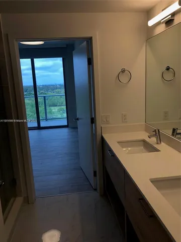 $650,000 | 16385 Biscayne Boulevard, Unit 1205, North Miami Beach, FL 33160