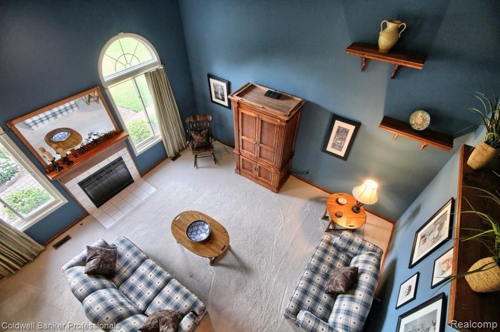 46462 Inverness Road Canton, MI 48188 - Photo 17 of 32 Family Room Pic. from 2nd floor
