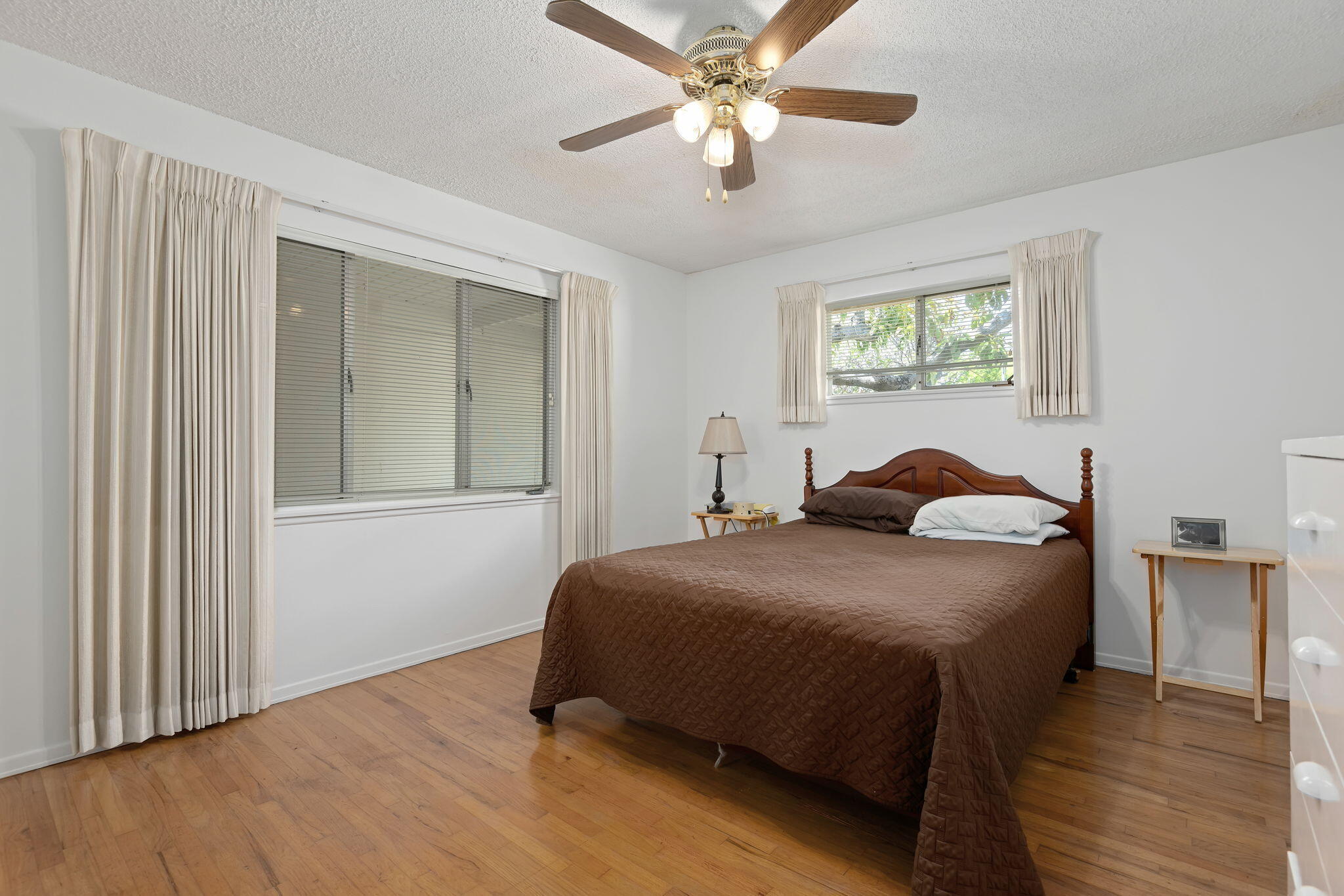 673 Rossmore Road Goleta, CA 93117 - Photo 12 of 25 12-Primary Bedroom
