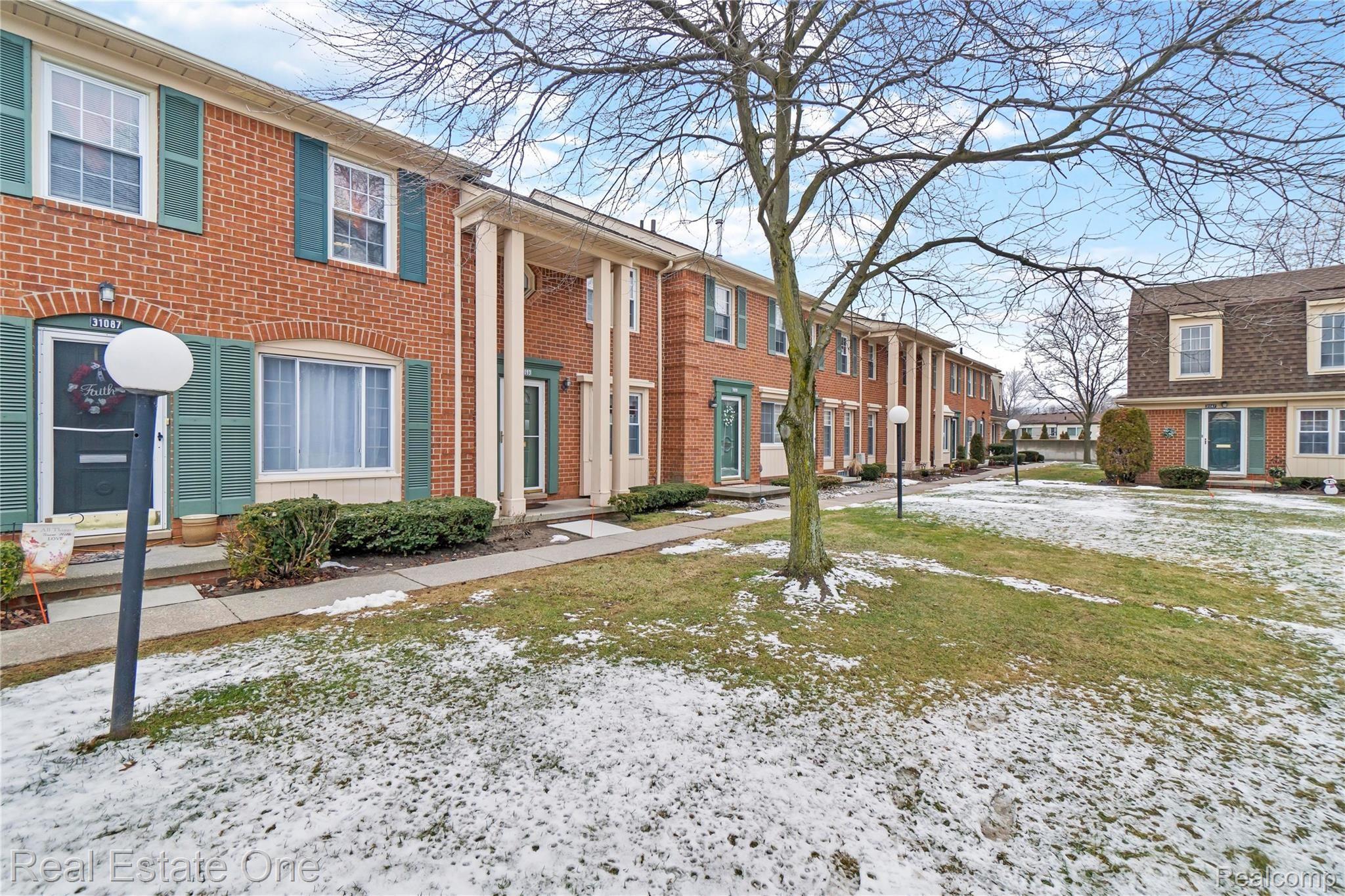 31093 Hoover Road, Unit 14 Warren, MI 48093 - Photo 2 of 20 c18.jpeg