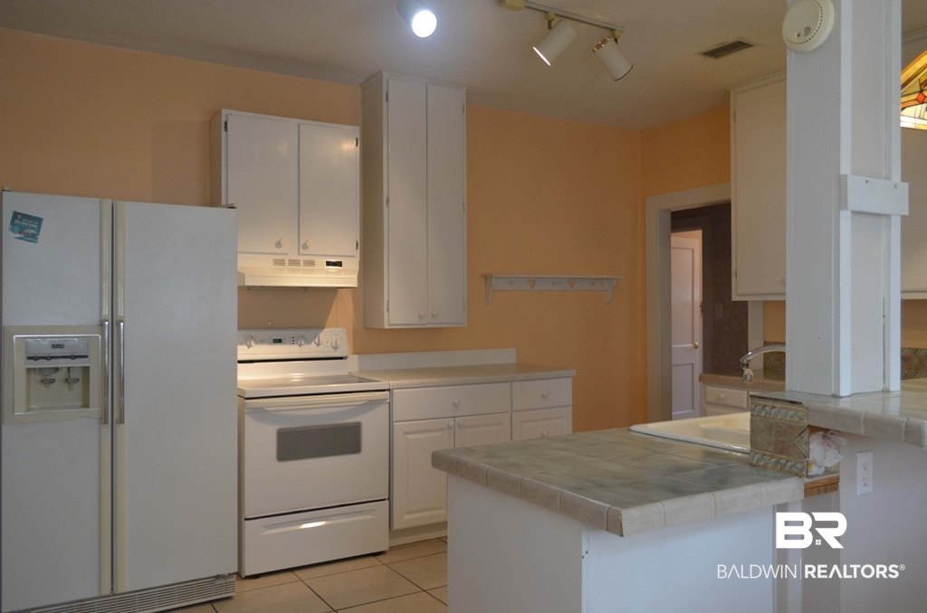 911 North Alston Street Foley, AL 36535 - Photo 15 of 45