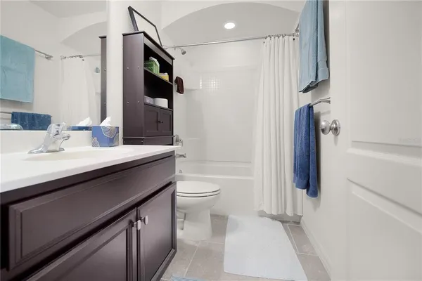 $1,895 | 107 Phillip Scott Drive, Daytona Beach, FL 32124