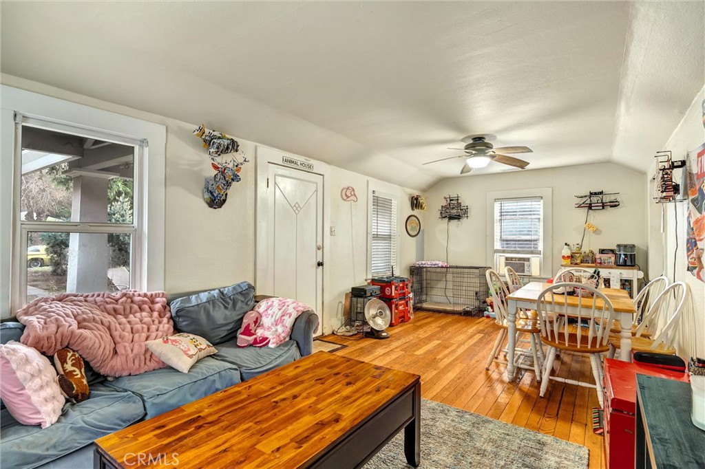 1200 Ivy Street Chico, CA 95928 - Photo 7 of 31 a living room with furniture and wooden floor