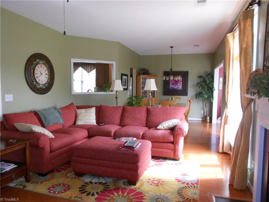 3704 Shadow Ridge Drive High Point, NC 27265 - Photo 3 of 24 Large family room that is large enough for the entire family.
