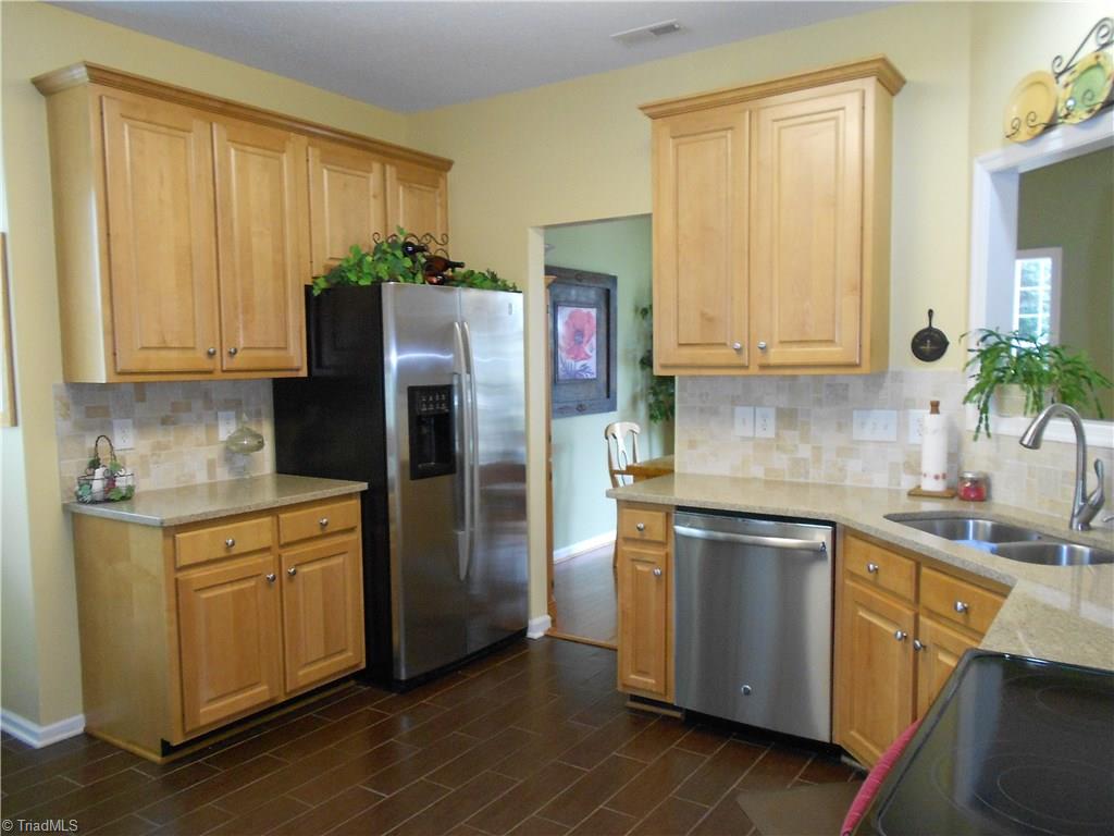 3704 Shadow Ridge Drive High Point, NC 27265 - Photo 9 of 24 Large kitchen means enough room for everyone.