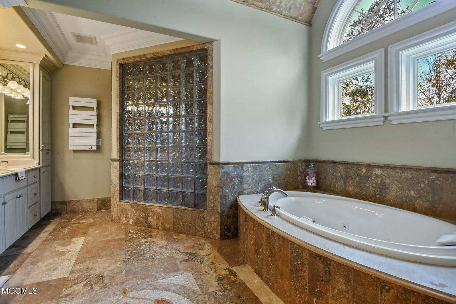 11560 Hillcrest Road Gulfport, MS 39503 - Photo 20 of 36 020_1600x1067_mls_1600x1067
