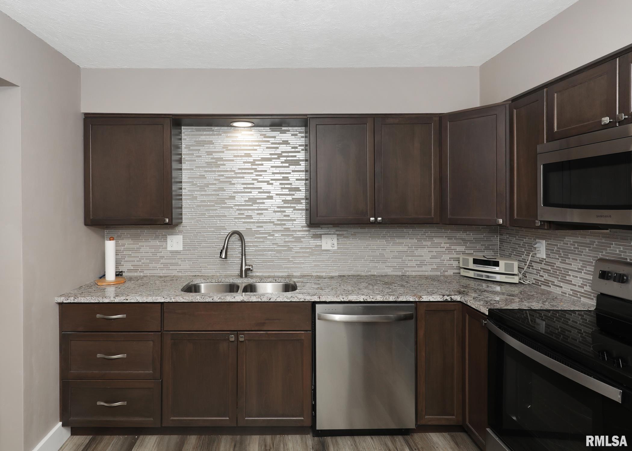 1350 Kimberly Ridge Road, Unit 307 Bettendorf, IA 52722 - Photo 5 of 25 Gallery Image 5