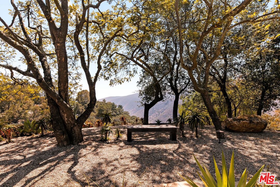 12460 Yellow Hill Road Malibu, CA 90265 - Photo 40 of 63