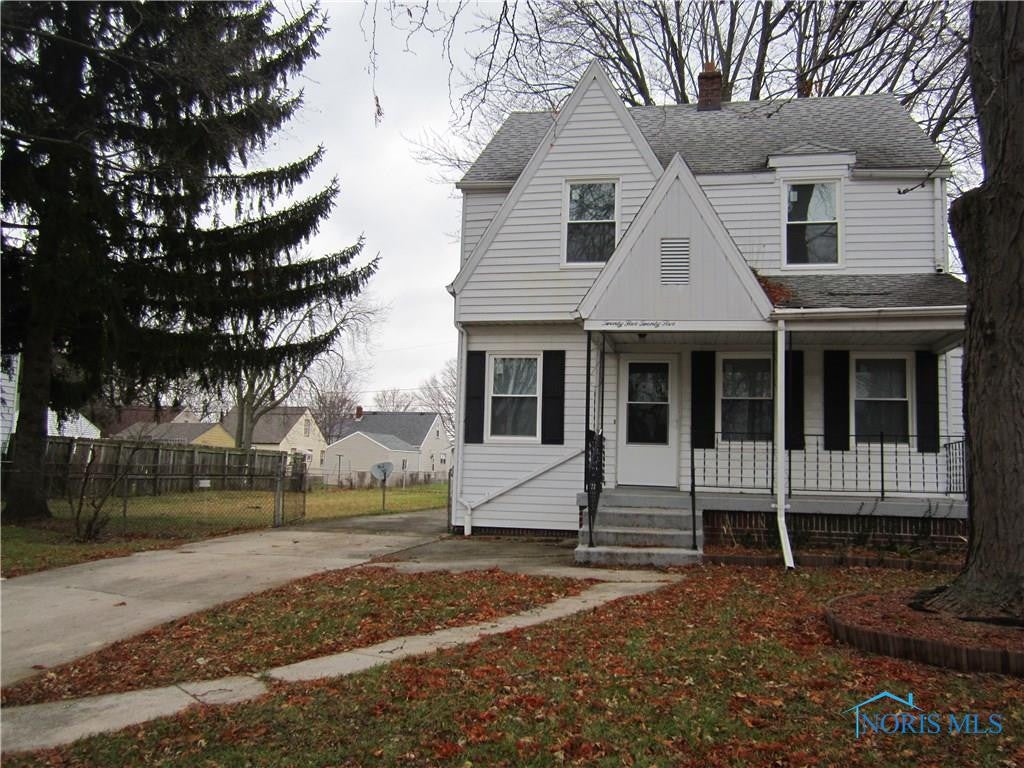 2525 Cawdor Road Oregon, OH 43616 - Photo 1 of 5 Gallery Image 1