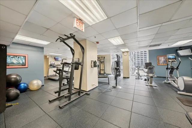 $299,000 | 200 North Dearborn Street, Unit 7CD, Chicago, IL 60601