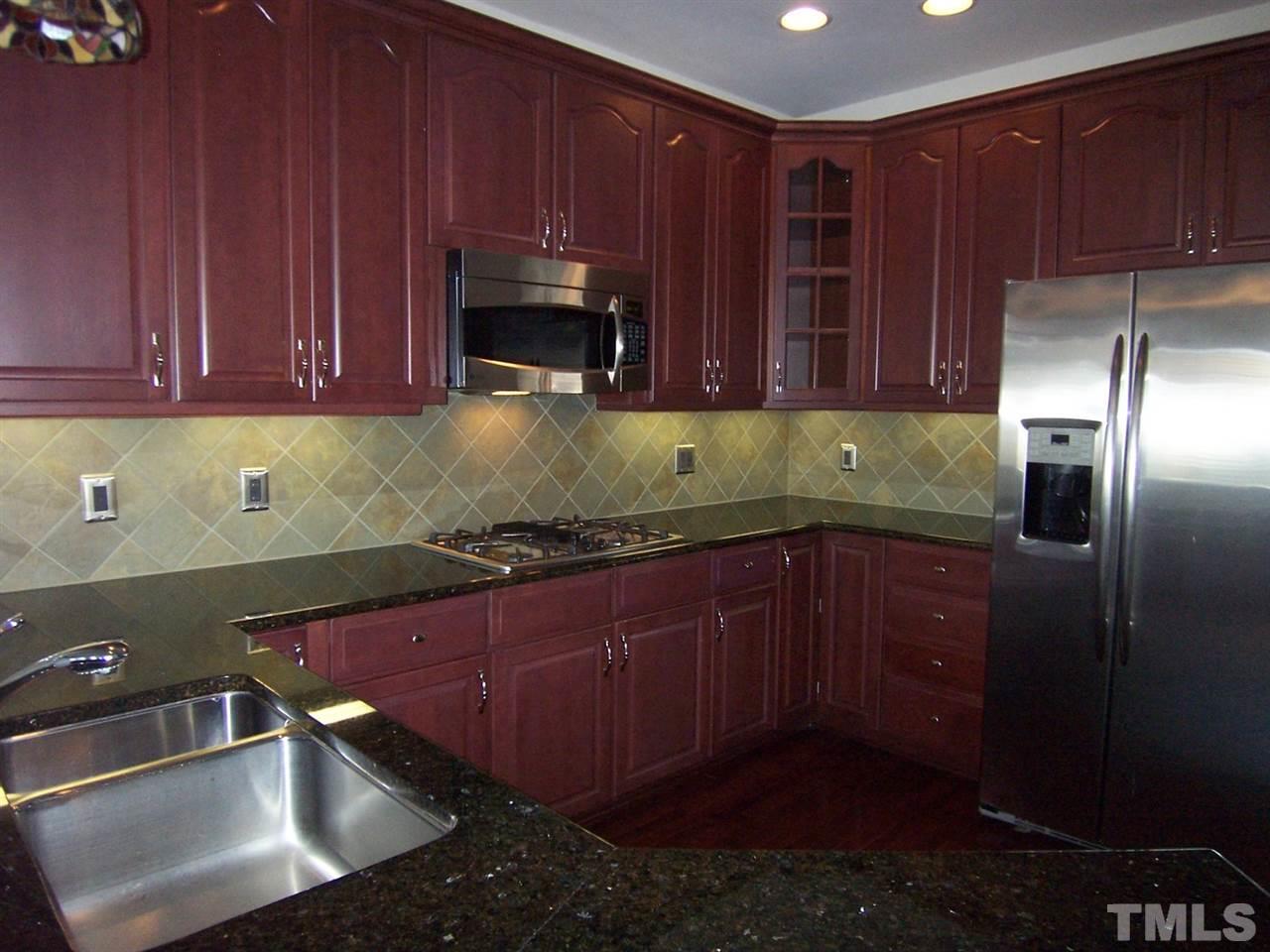 11506 Helmond Way Raleigh, NC 27617 - Photo 3 of 25 Gallery Image 3