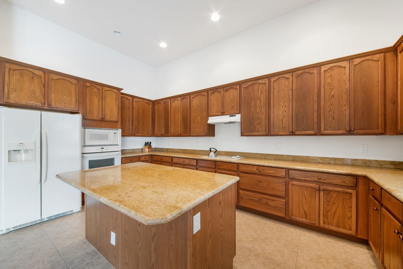 14330 77th Place North Loxahatchee, FL 33470 - Photo 9 of 54 Kitchen