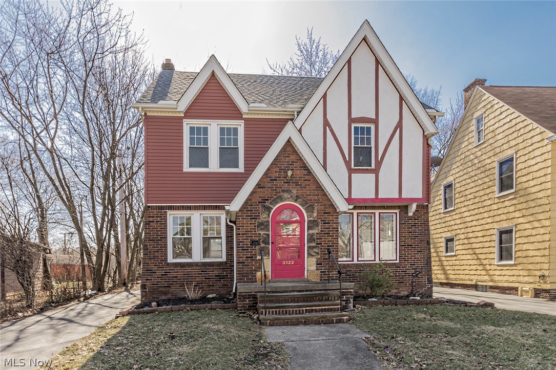 3522 Tullamore Road Cleveland, OH 44118 - Photo 1 of 32 Gallery Image 1