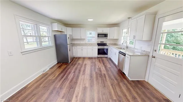 $274,900 | 1023 Spring Street, Mount Airy, NC 27030