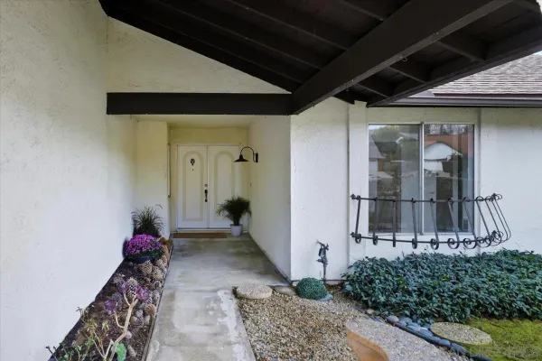 a view of entryway