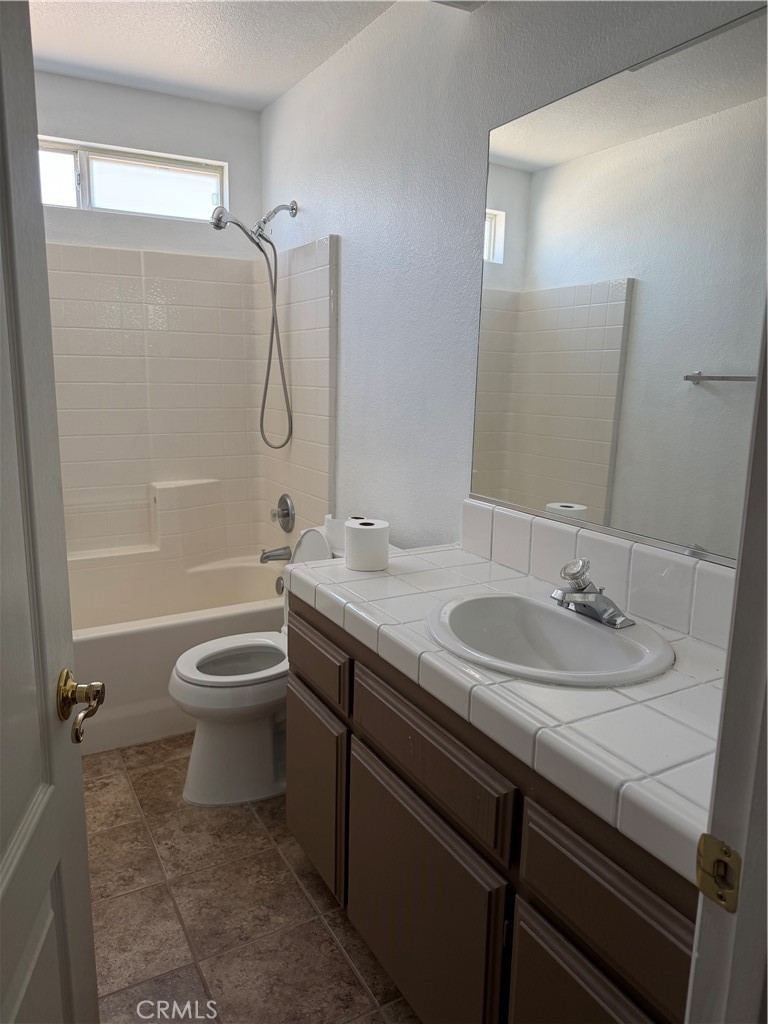 14355 Bochee Road Apple Valley, CA 92307 - Photo 11 of 12