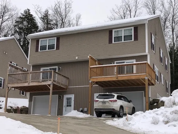 $3,100 | 1376 D Highway 11, Sunapee, NH 03751
