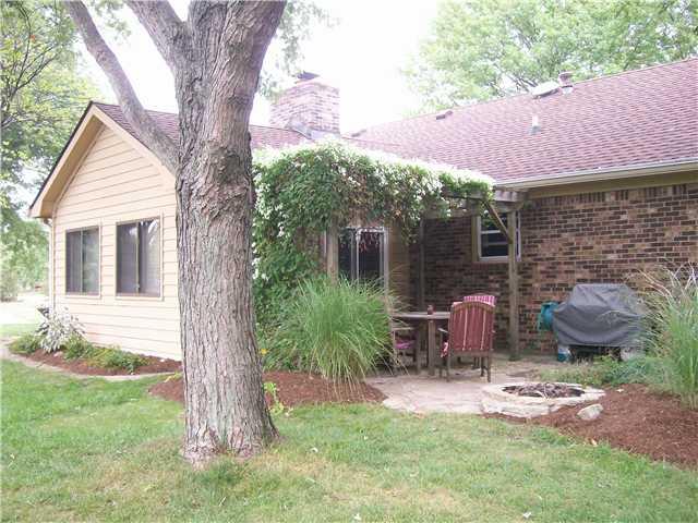 8102 Castle Lake Road Indianapolis, IN 46256 - Photo 11 of 24 Gallery Image 11