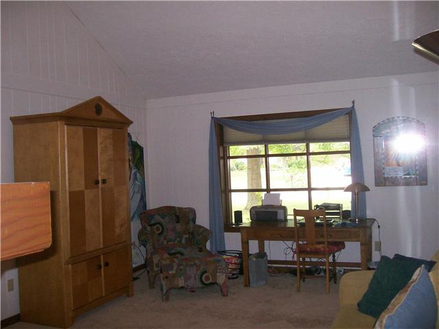 8102 Castle Lake Road Indianapolis, IN 46256 - Photo 16 of 24 Gallery Image 16