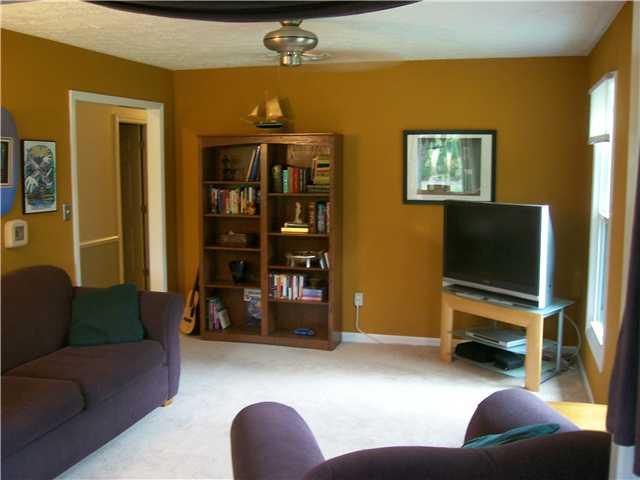 8102 Castle Lake Road Indianapolis, IN 46256 - Photo 22 of 24 Gallery Image 22