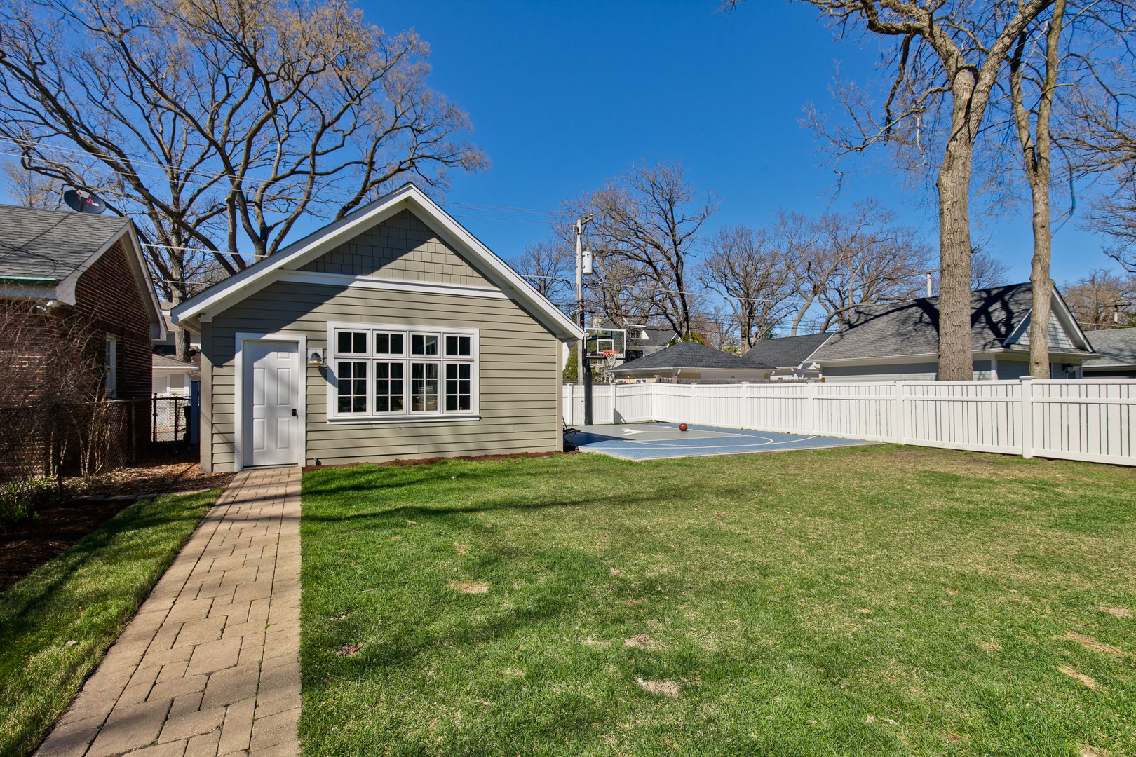 Undisclosed Address Wilmette, IL 60091 - Photo 34 of 39