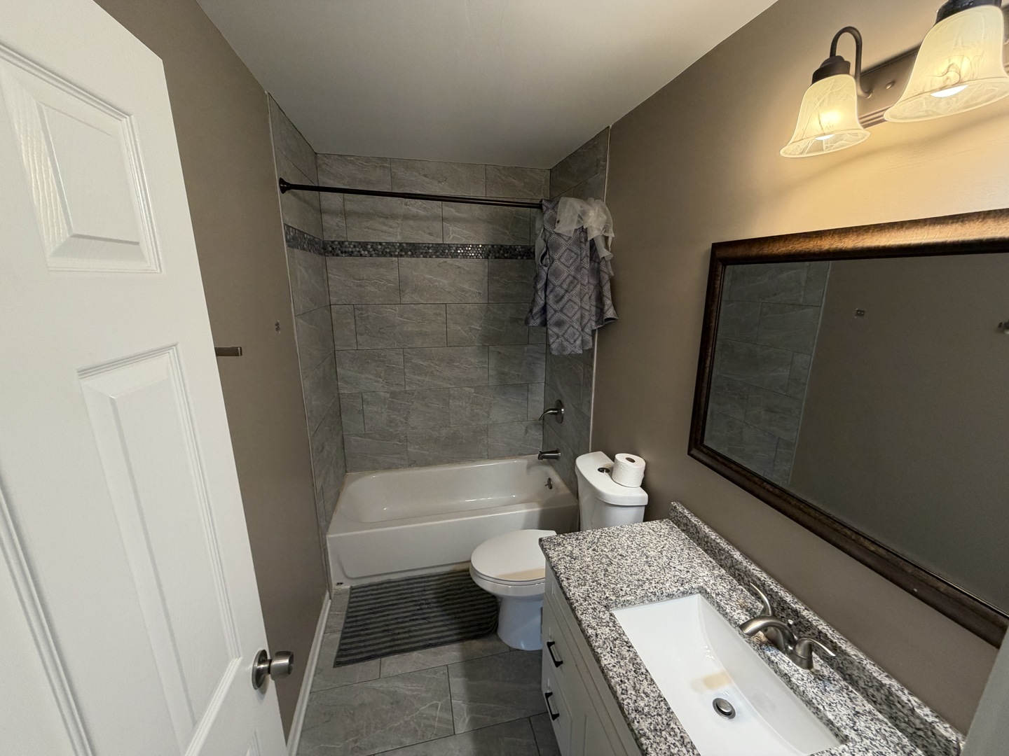 1369 West Taylor Road Romeoville, IL 60446 - Photo 8 of 11 Gallery Image 8