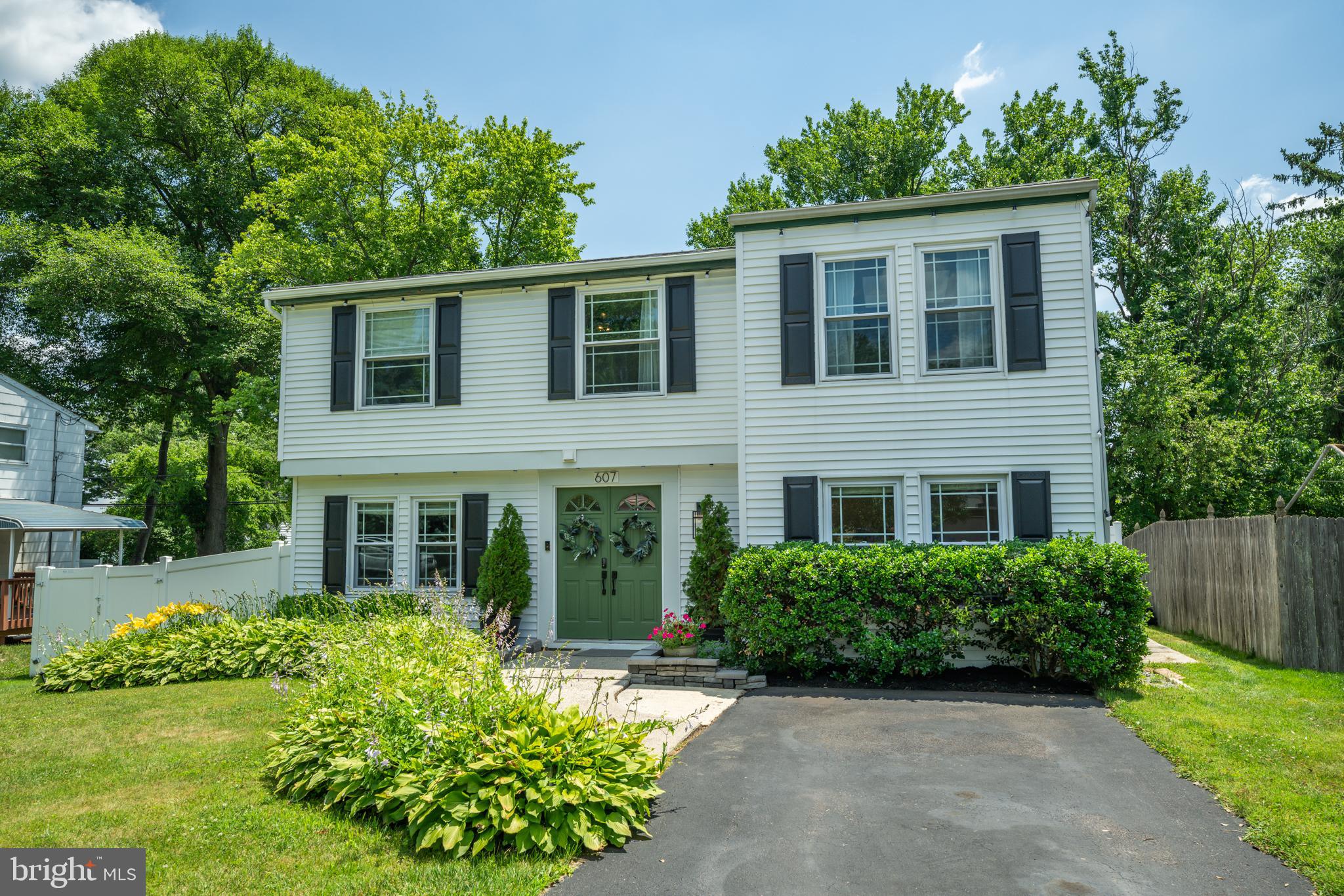 607 Prospect Avenue Morrisville, PA 19067 - Photo 1 of 35 front view of a house with a yard