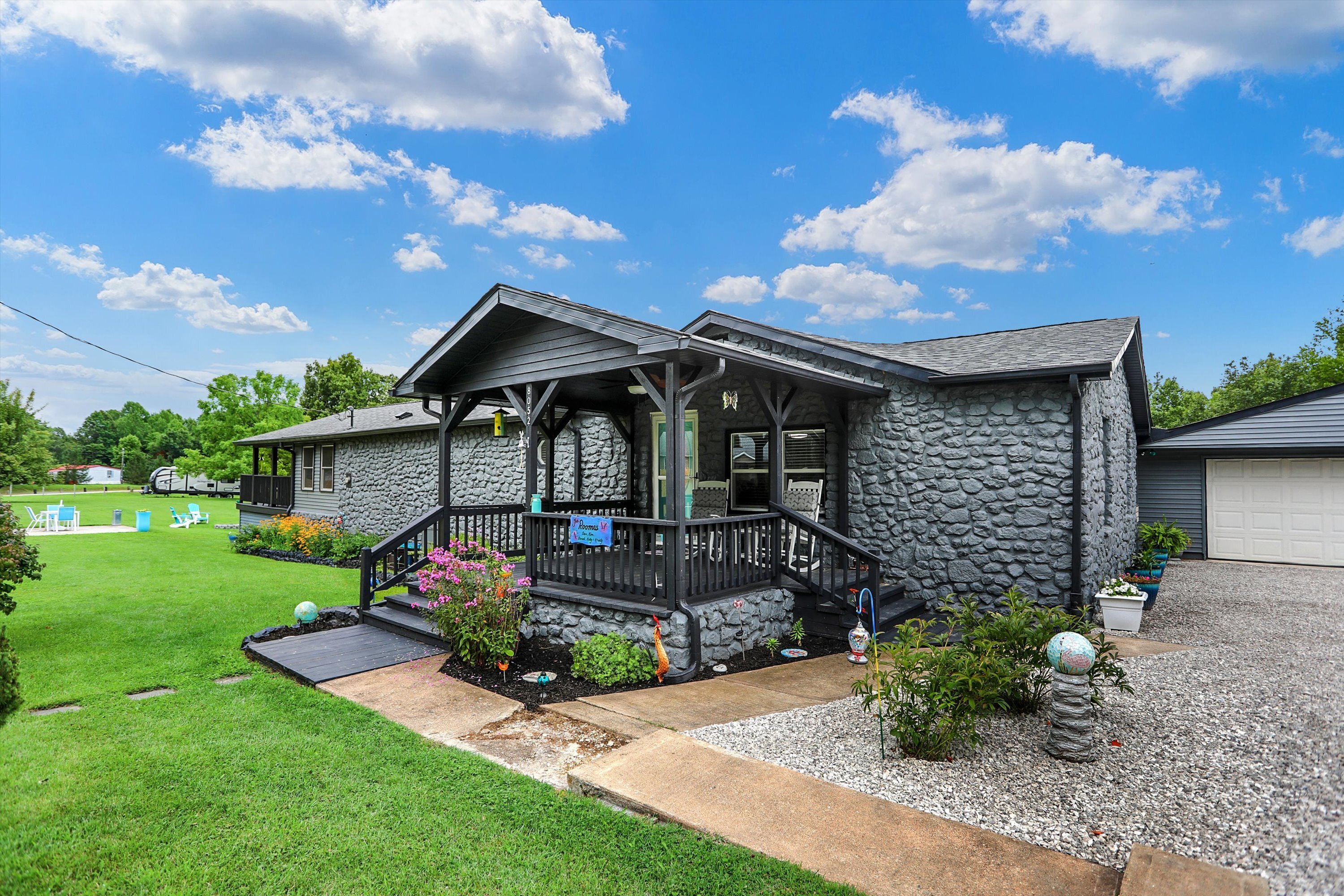 8052 North Whispering Pines Road Morgantown, IN 46160 - Photo 5 of 82