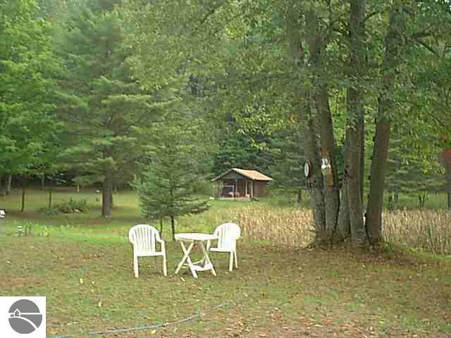 629 Toby Road East Jordan, MI 49727 - Photo 1 of 7 1683623.JPG