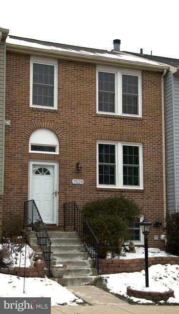 7529 Aspenpark Road Lorton, VA 22079 - Photo 1 of 30 Exterior (Front)