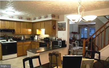 7529 Aspenpark Road Lorton, VA 22079 - Photo 4 of 30 Interior (General)